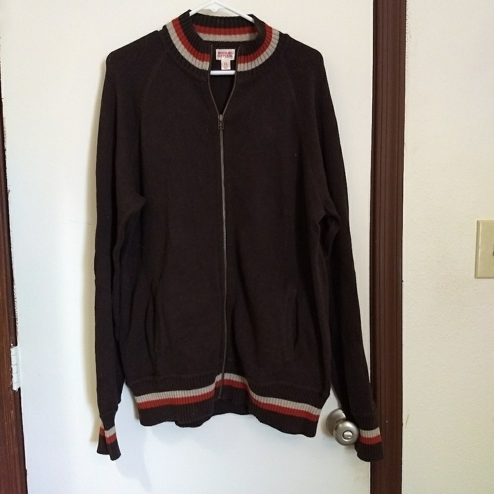 3/$20 Mens large mossimo brown zip sweater